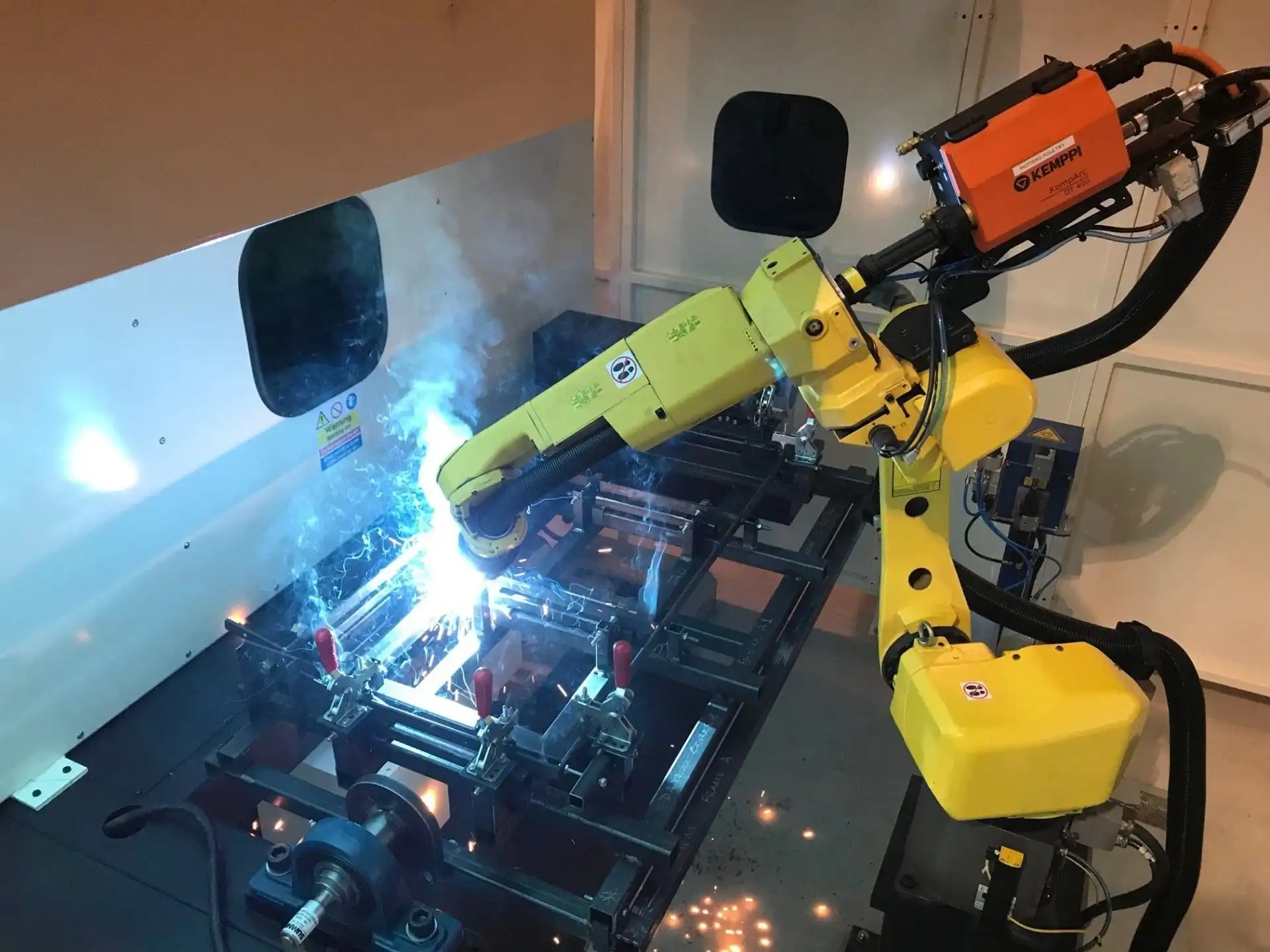 Robot Weld Crane